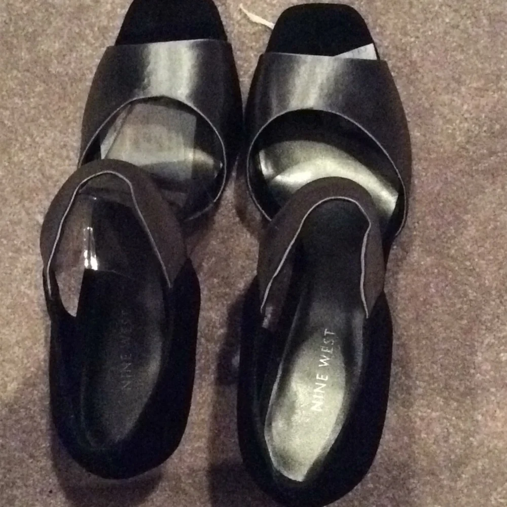 Nine west black suede heels, gray satin, new, 9.5